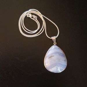 NWOT Blue Teardrop Stone Necklace